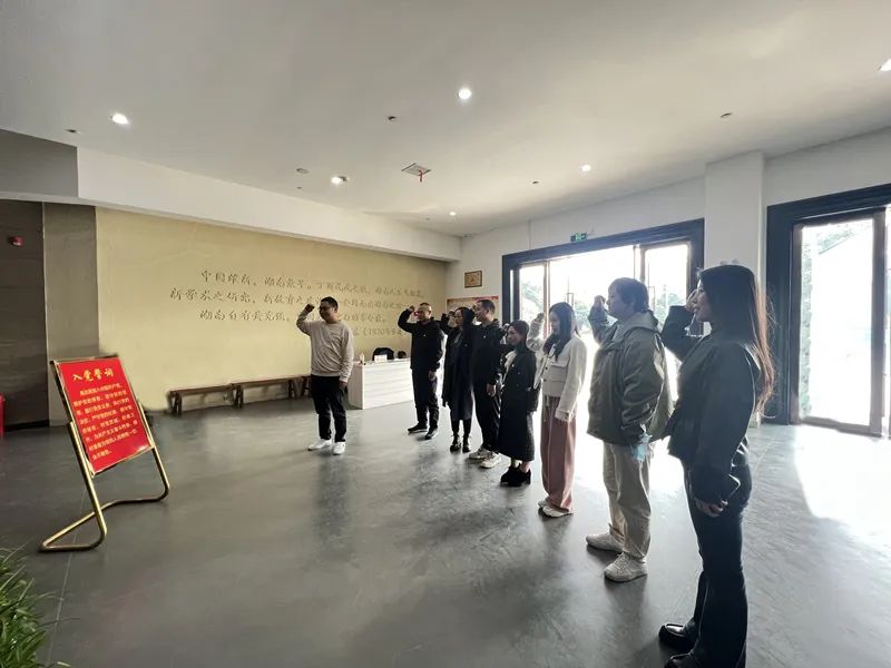 1701431799988034.jpg 640 (1).jpg